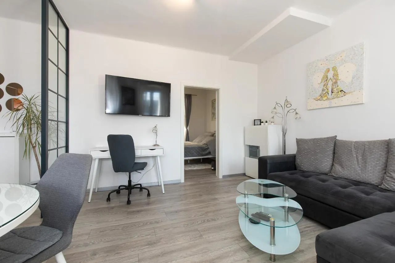 아파트 Apartman Zana 오파티아