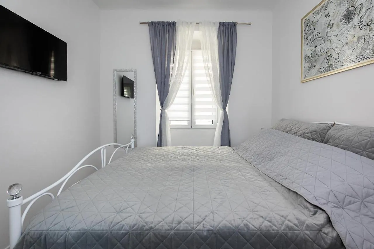 Apartment Apartman Zana Opatija